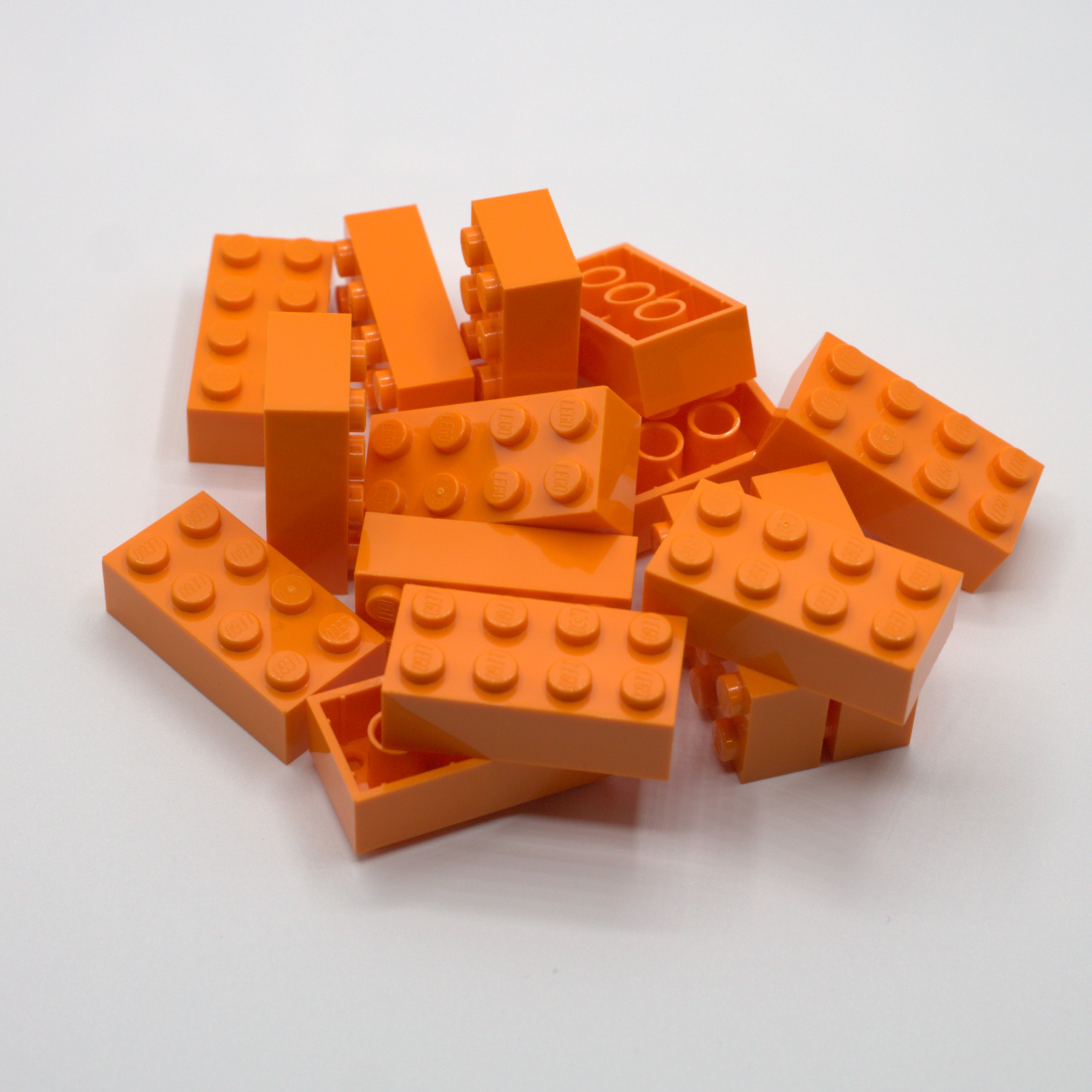 Orange (Orange)