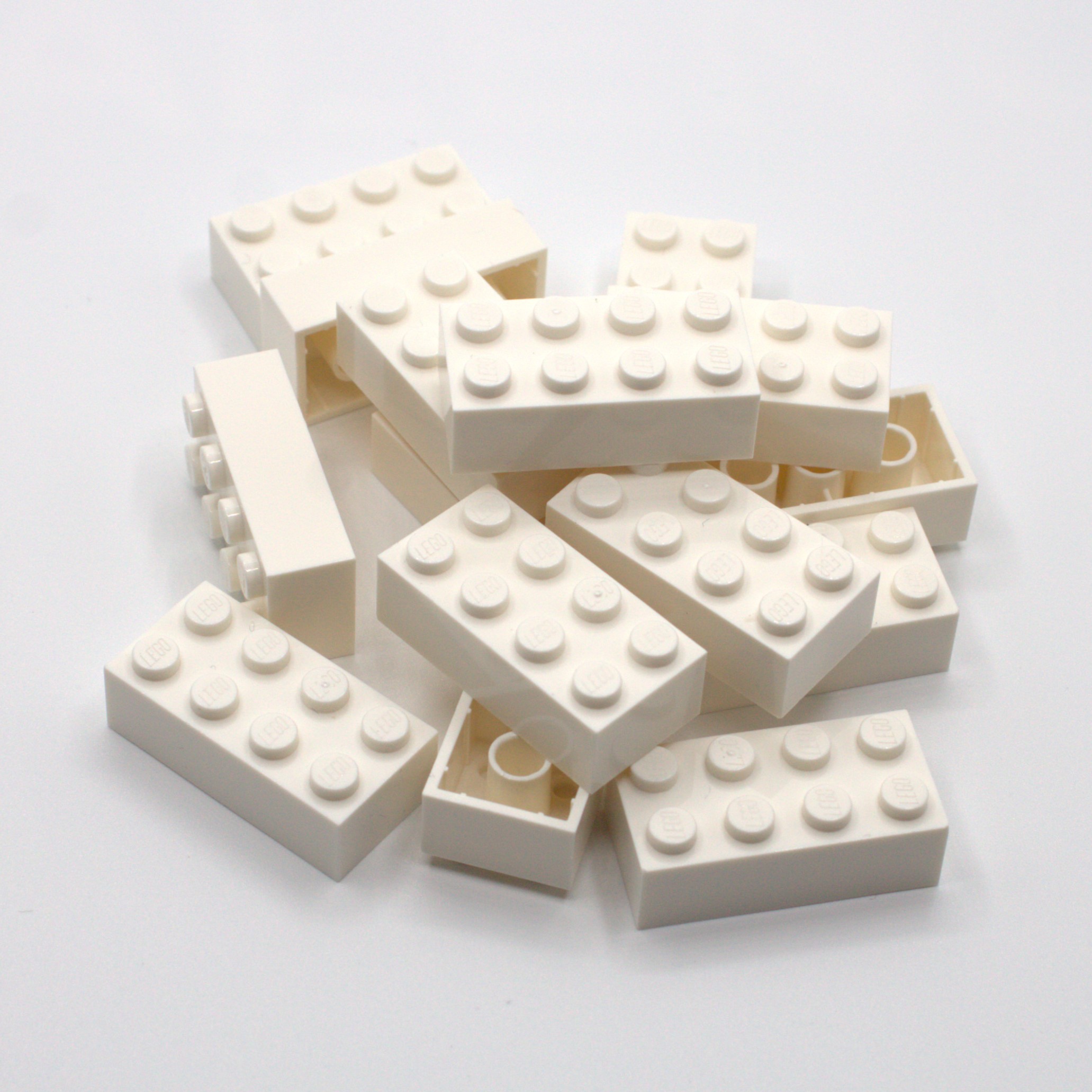Weiß (White)